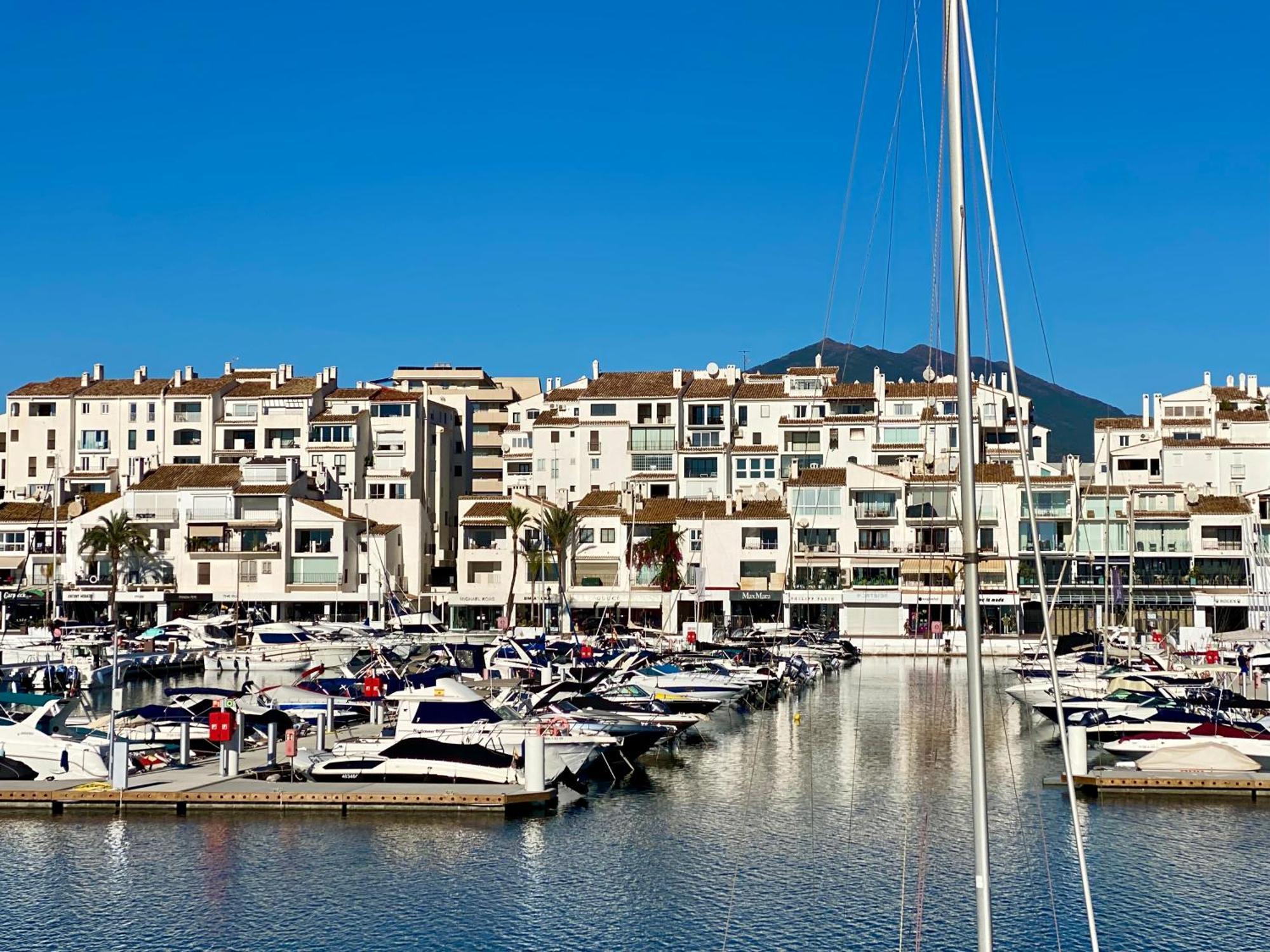 Luxury Puerto Banus Penthouse With Parking & Wi-Fi Apartamento Marbella Exterior foto
