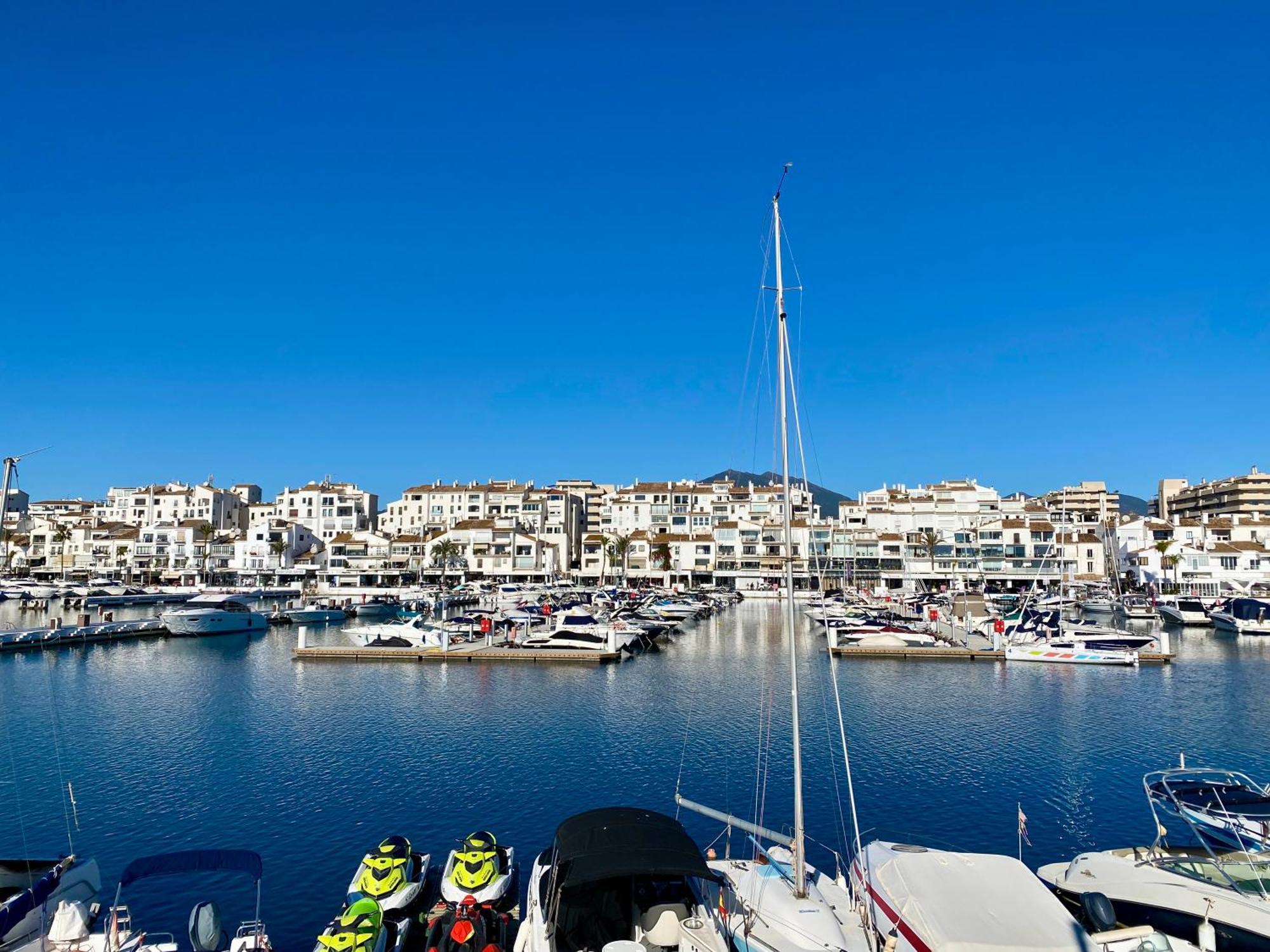 Luxury Puerto Banus Penthouse With Parking & Wi-Fi Apartamento Marbella Exterior foto